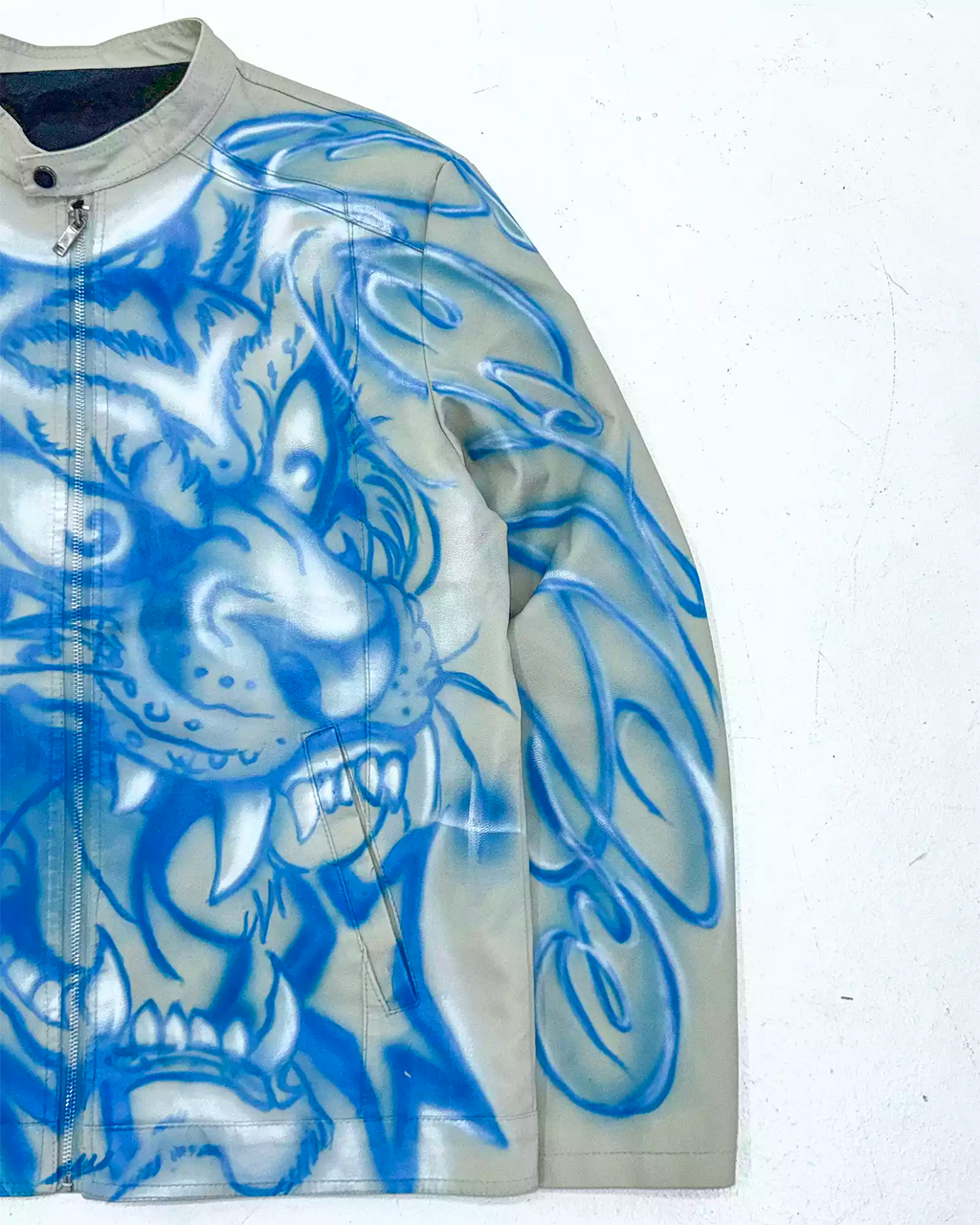 One of tiger`s L size